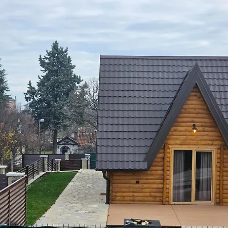 Kuce Za Odmor Banstolija - Fruska Gora Chalé Cortanovci