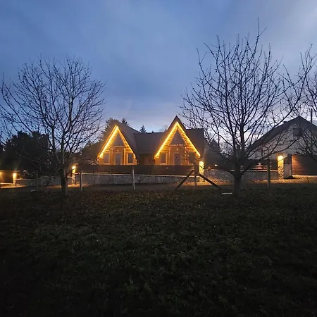 Kuce Za Odmor Banstolija - Fruska Gora Chalé Cortanovci