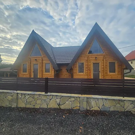 Kuce Za Odmor Banstolija - Fruska Gora Cortanovci