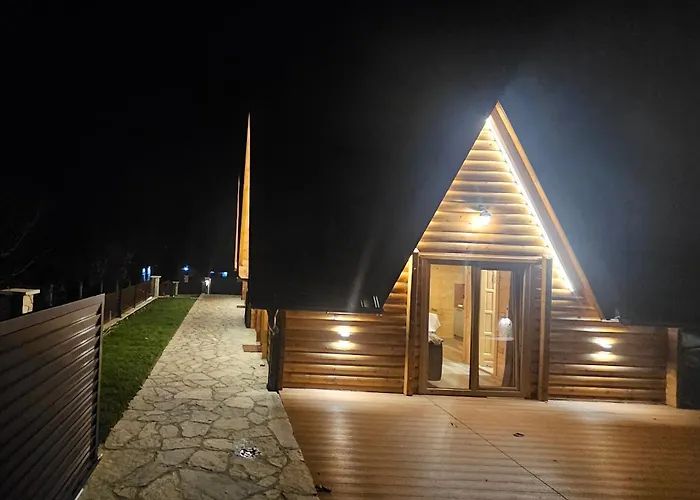 Kuce Za Odmor Banstolija - Fruska Gora