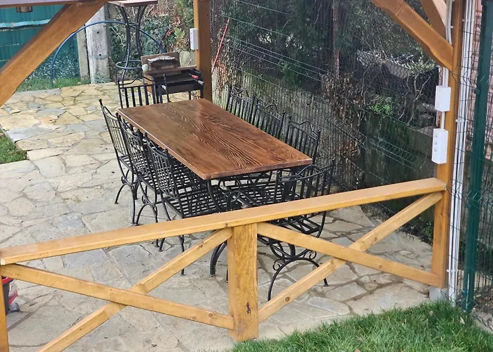 Kuce Za Odmor Banstolija - Fruska Gora Chalé Cortanovci